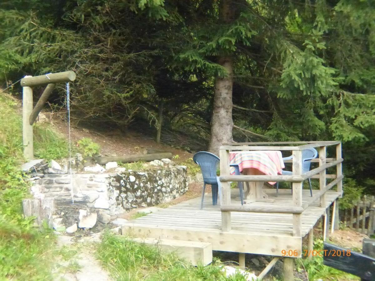 Charming Chalet With Panoramic View And Private Parking In Gruyere Gruyeres Bagian luar foto